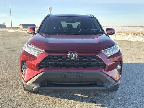 Used 2019 Toyota RAV4 XLE image 29