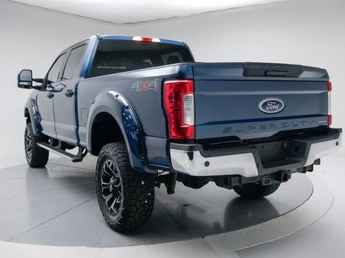 Used 2017 Ford F250 XLT w/ XLT Value Package AWD/4WD image 3