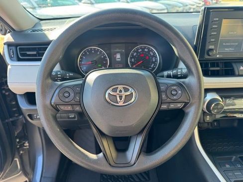 Used 2021 Toyota RAV4 XLE w/ Convenience Package image 27