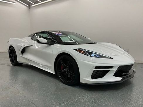 Used 2024 Chevrolet Corvette Stingray Preferred Conv w/ Z51 Performance Package RWD image 31