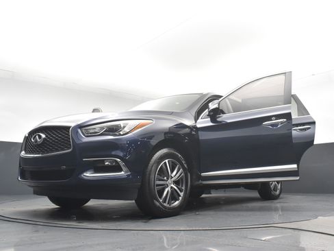 Used 2019 INFINITI QX60 Luxe w/ Essential Package image 29