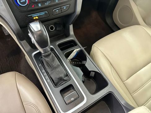 Used 2019 Ford Escape SEL image 20