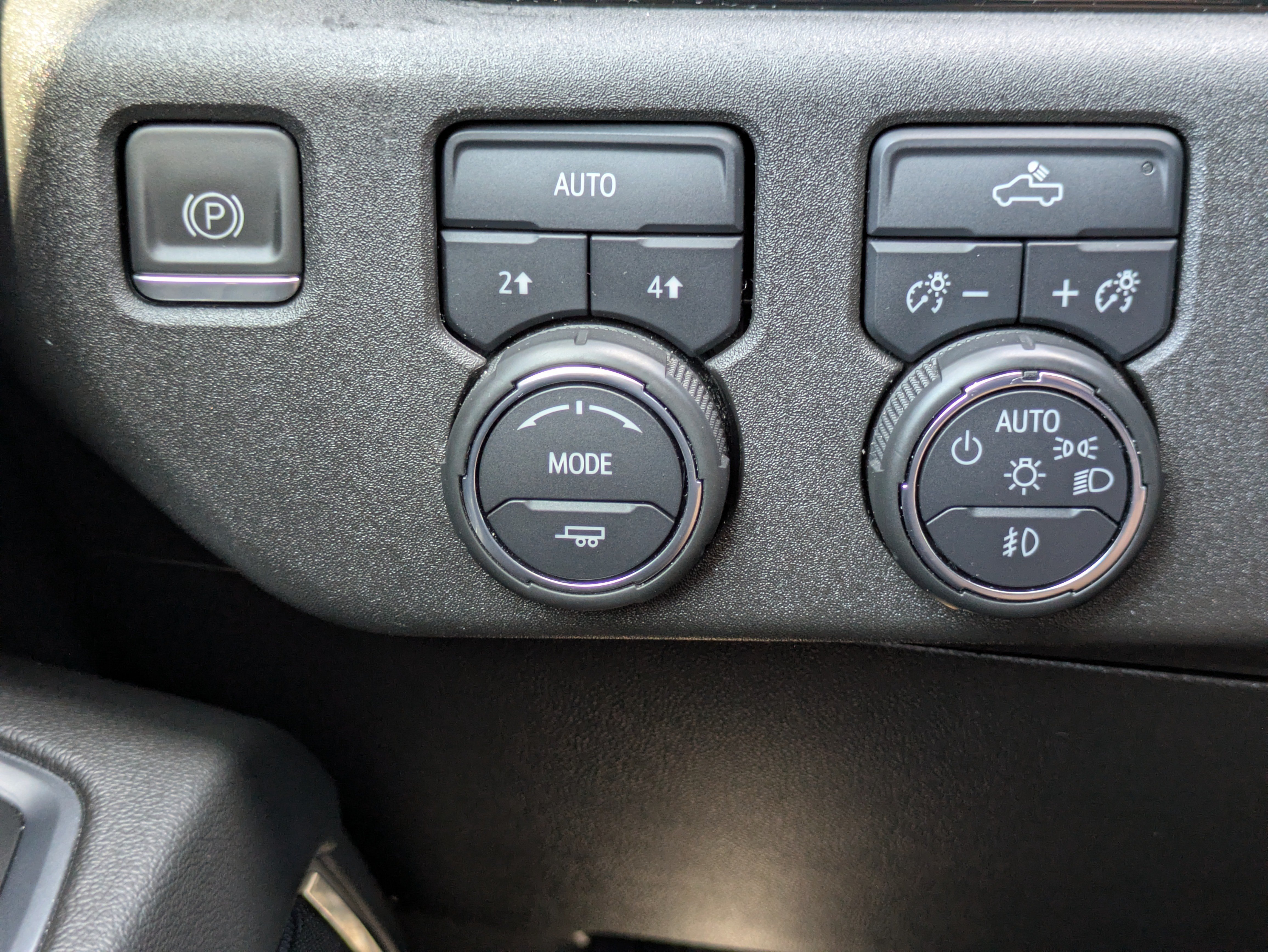 Used 2022 Chevrolet Silverado 1500 RST w/ Convenience Package II AWD/4WD image 36
