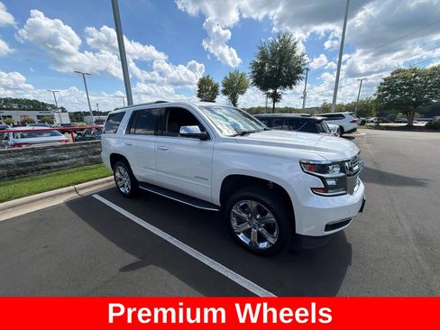 Used 2018 Chevrolet Tahoe Premier AWD/4WD image 12
