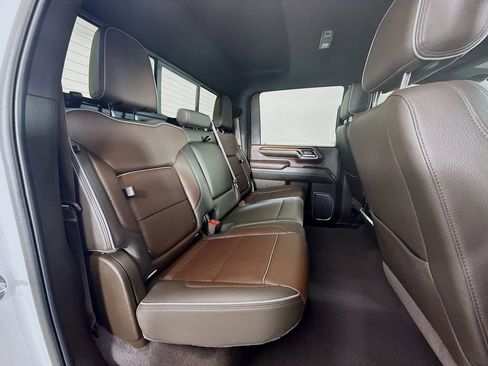 Used 2024 GMC Sierra 3500 Denali w/ Denali Reserve Package image 28