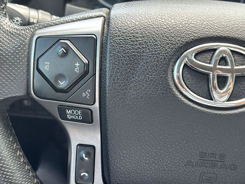 Used 2022 Toyota Tacoma SR5 w/ Technology Package RWD image 28