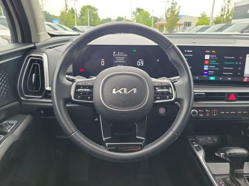 Certified 2024 Kia Sorento S AWD/4WD image 11
