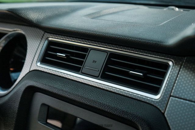 Used 2010 Ford Mustang Shelby GT500 RWD image 76