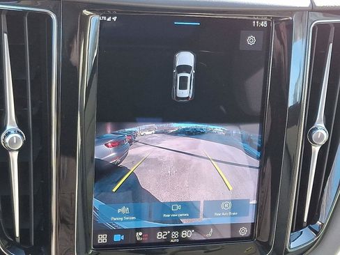 Certified 2023 Volvo XC60 B5 Core w/ Climate Package image 20