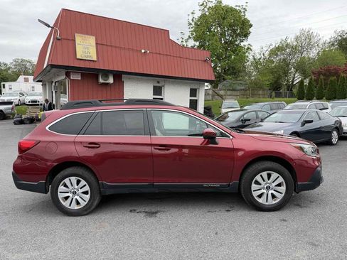 Used 2018 Subaru Outback 2.5i Premium AWD/4WD image 8