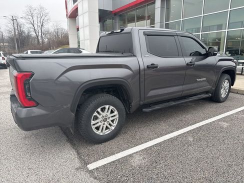 Used 2022 Toyota Tundra SR5 w/ SR5 Convenience Package image 3