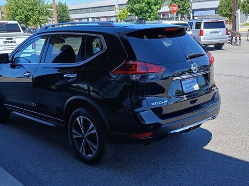Used 2020 Nissan Rogue SV w/ Premium Package image 5