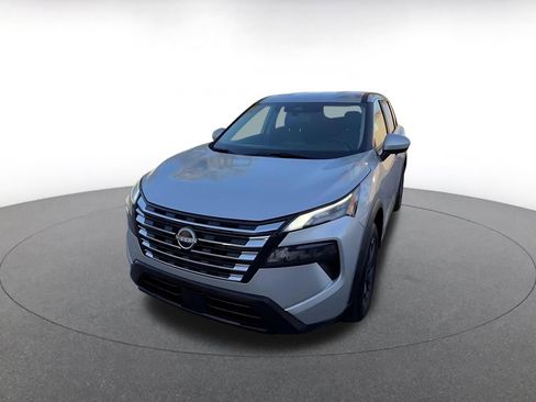 Used 2025 Nissan Rogue SV FWD image 7