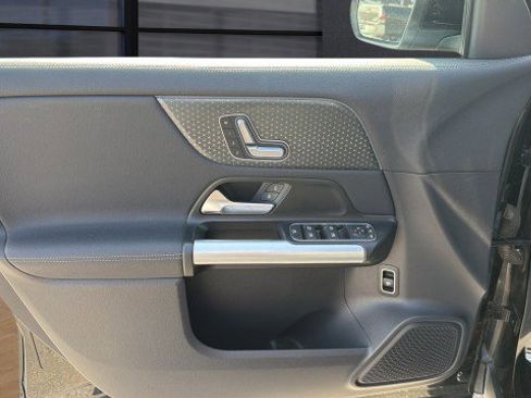 Used 2025 Mercedes-Benz GLA 250 image 23