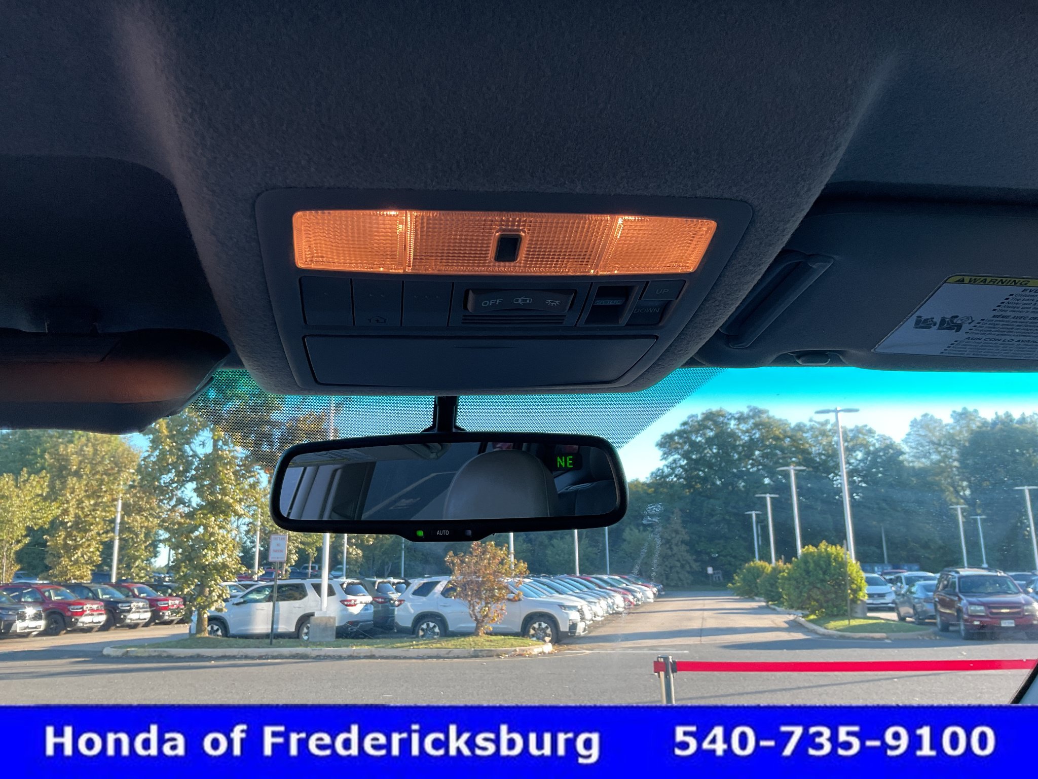 Used 2011 Toyota Highlander SE w/ Convenience Pkg AWD/4WD image 38