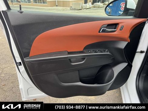 Used 2015 Chevrolet Sonic LT image 25