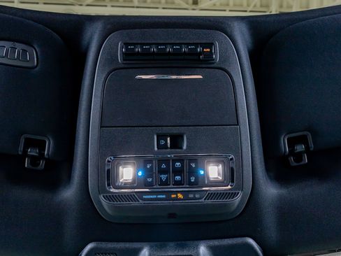 Used 2025 Ford F150 Raptor AWD/4WD image 29