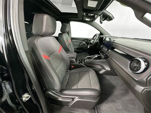 Used 2023 Chevrolet Colorado Z71 image 28