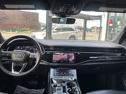 Used 2019 Audi Q8 Premium Plus w/ Premium Plus AWD/4WD image 13