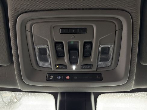 Used 2020 GMC Sierra 1500 SLT w/ SLT Premium Plus Package image 27