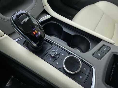 Certified 2020 Cadillac XT6 Premium Luxury image 7