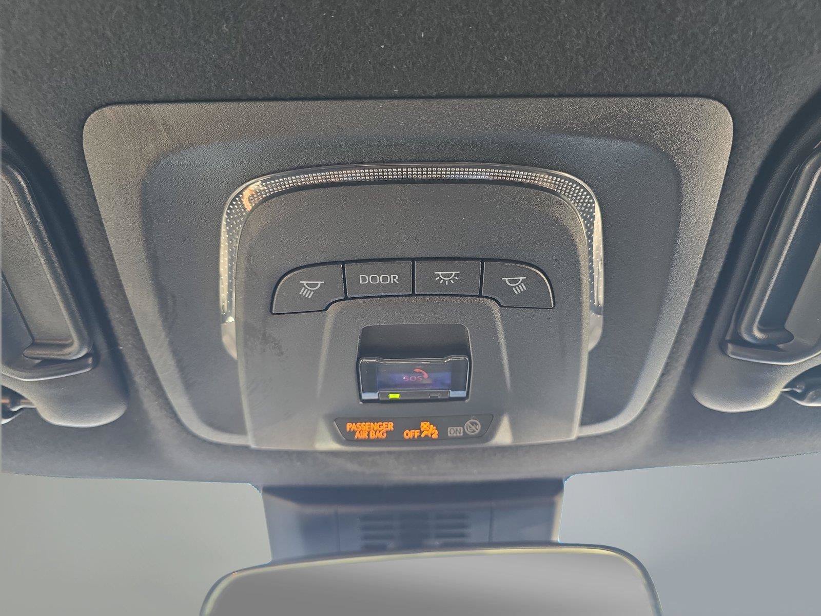 Used 2023 Toyota Corolla SE FWD image 18