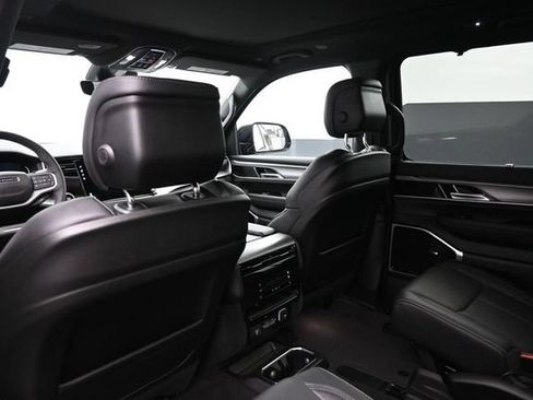 New 2026 Jeep Grand Wagoneer Limited AWD/4WD image 10