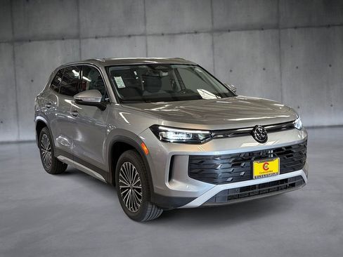 New 2026 Volkswagen Tiguan S FWD image 7