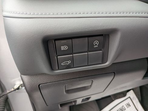 Used 2024 Toyota Highlander XSE image 13