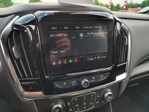 Used 2023 Chevrolet Traverse LT w/ LPO, Floor Liner Package AWD/4WD image 13
