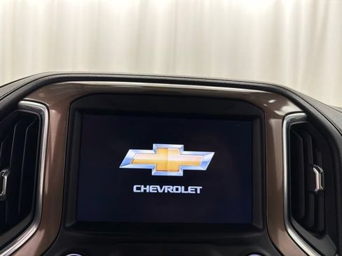 Used 2022 Chevrolet Silverado 1500 High Country AWD/4WD image 16
