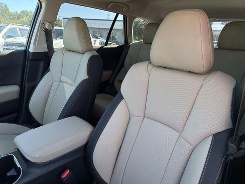 New 2025 Subaru Outback Limited image 19