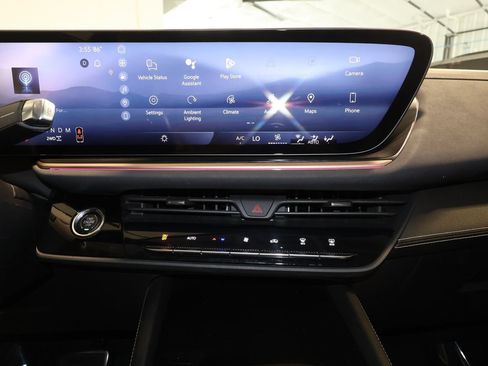 Used 2024 Buick Envision Sport Touring AWD/4WD image 16