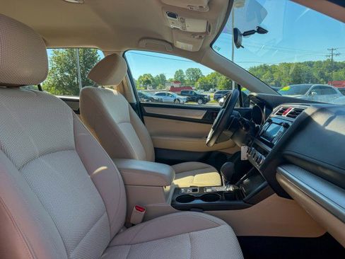 Used 2018 Subaru Outback 2.5i AWD/4WD image 19