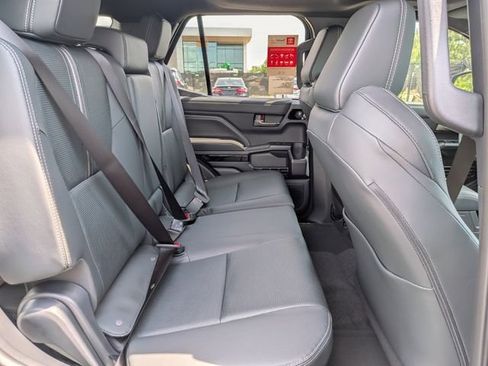 New 2026 Toyota 4Runner Limited AWD/4WD image 31