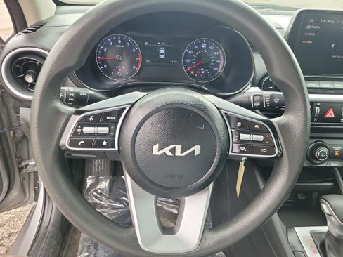 Used 2023 Kia Forte LXS FWD image 21