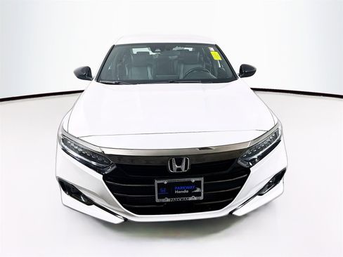 Used 2021 Honda Accord Sport image 2