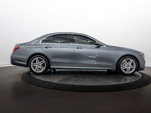 Used 2020 Mercedes-Benz E 350 4MATIC Sedan image 3