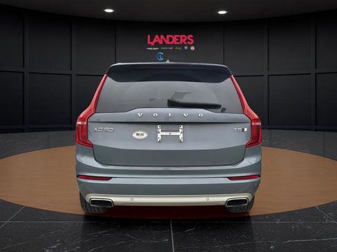 Used 2020 Volvo XC90 T5 Momentum w/ Protection Package AWD/4WD image 3