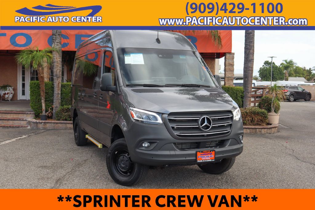 Used 2021 Mercedes-Benz Sprinter 2500 image 1