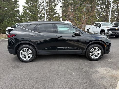 Used 2022 Chevrolet Blazer LT FWD image 11