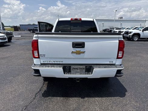 Used 2018 Chevrolet Silverado 1500 LTZ Z71 w/ LTZ Plus Package AWD/4WD image 33