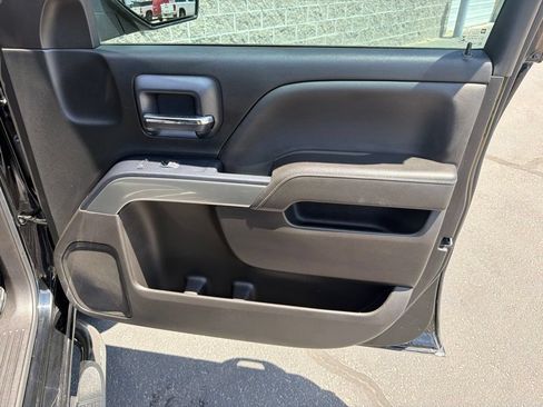Used 2018 Chevrolet Silverado 1500 LT w/ All Star Edition AWD/4WD image 42