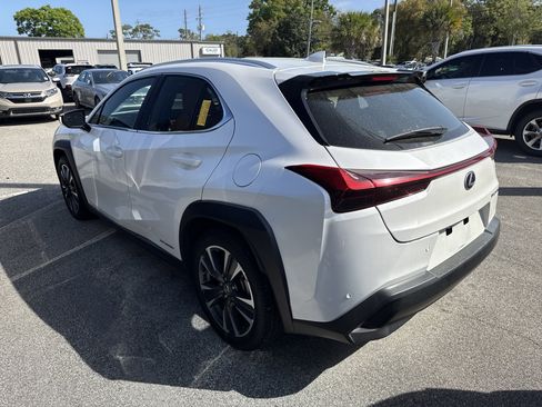 Used 2021 Lexus UX 250h w/ Premium Package image 3