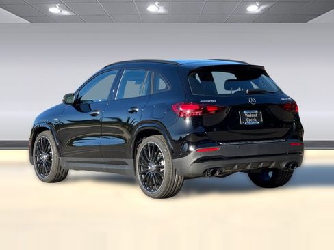 New 2026 Mercedes-Benz GLA 35 AMG 4MATIC image 3