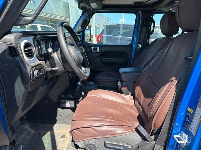 Used 2024 Jeep Gladiator Sport AWD/4WD image 17