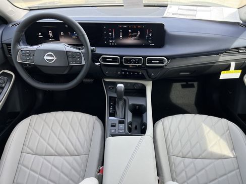 New 2026 Nissan Sentra SL w/ Floor Mat Package FWD image 8