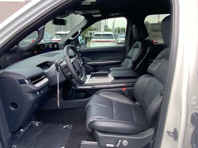 New 2027 Lincoln Navigator Reserve w/ Jet Appearance Package AWD/4WD image 10