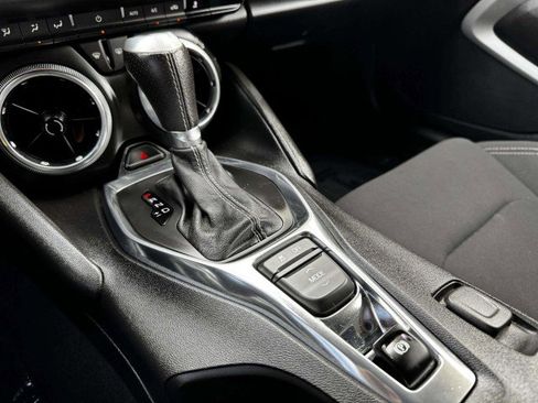 Used 2019 Chevrolet Camaro SS image 36