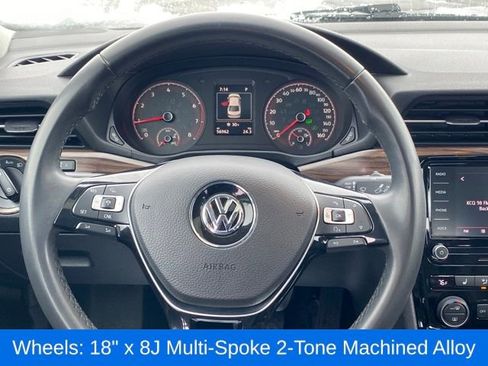 Used 2022 Volkswagen Passat 2.0T image 7